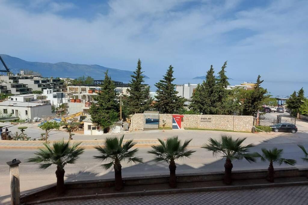 Darla Sea View Apartment Влёра Экстерьер фото