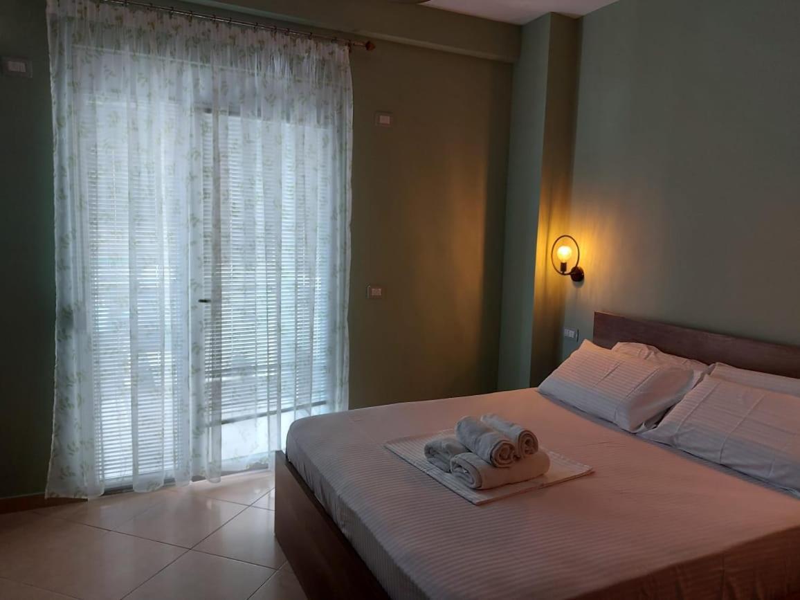 Darla Sea View Apartment Влёра Экстерьер фото