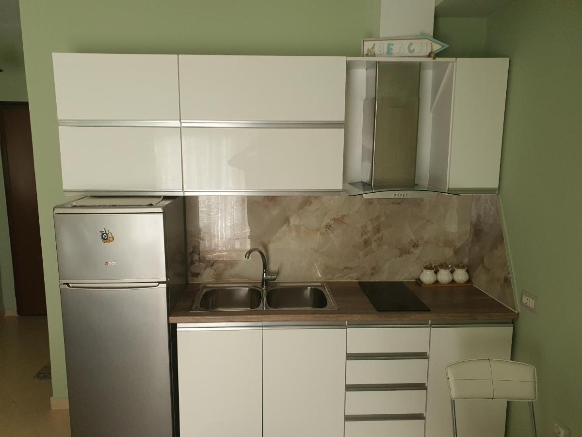 Darla Sea View Apartment Влёра Экстерьер фото