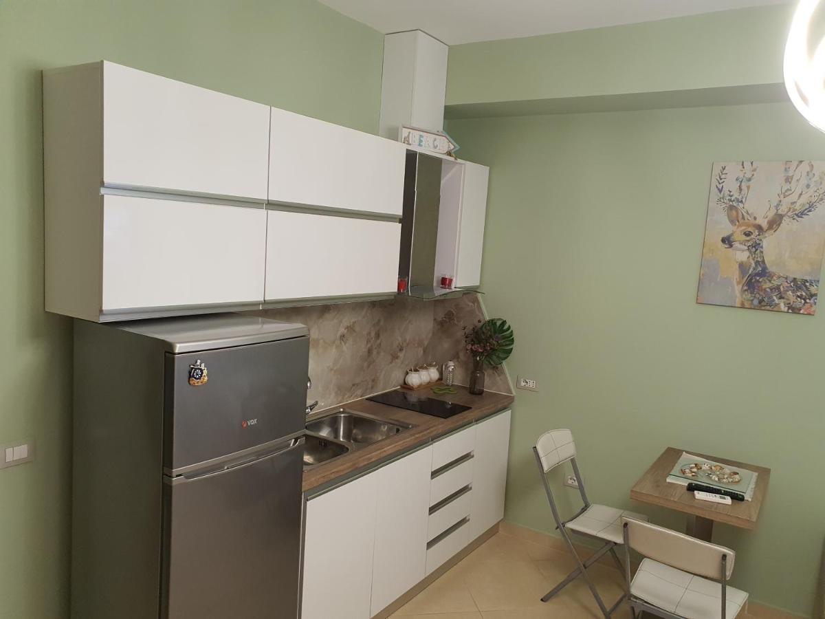 Darla Sea View Apartment Влёра Экстерьер фото