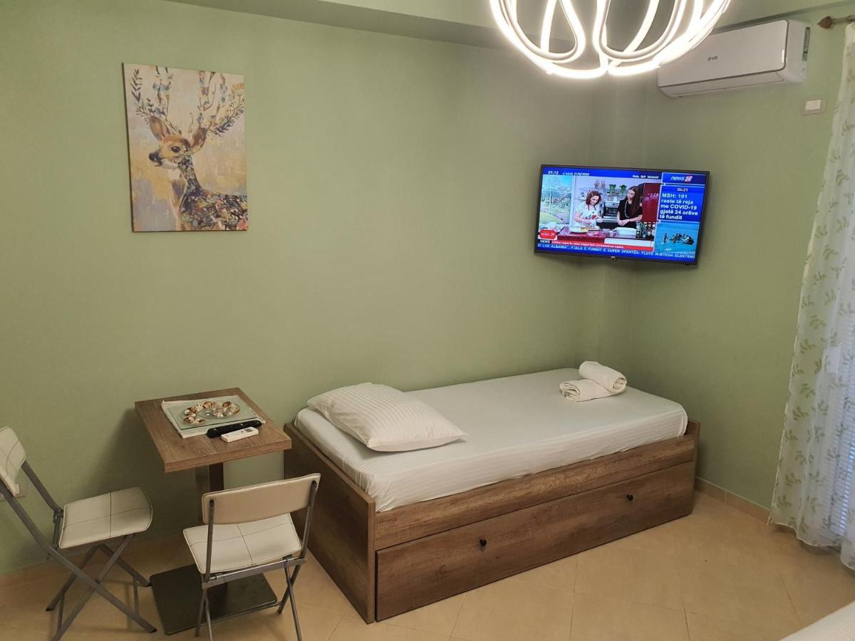 Darla Sea View Apartment Влёра Экстерьер фото