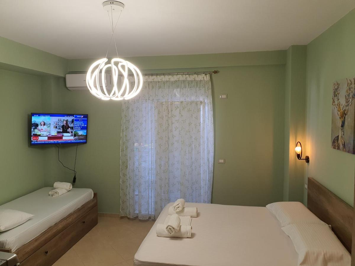 Darla Sea View Apartment Влёра Экстерьер фото