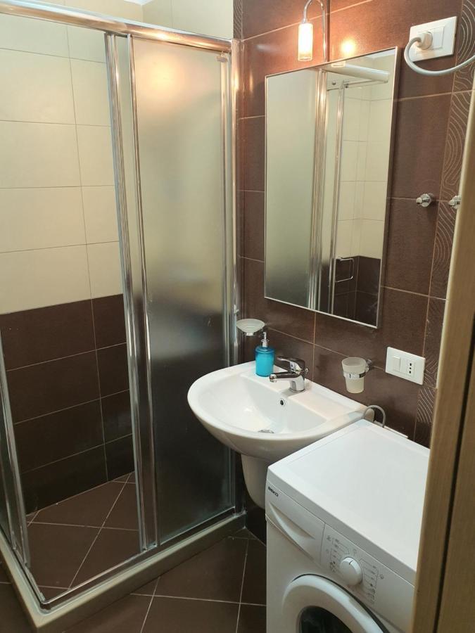 Darla Sea View Apartment Влёра Экстерьер фото