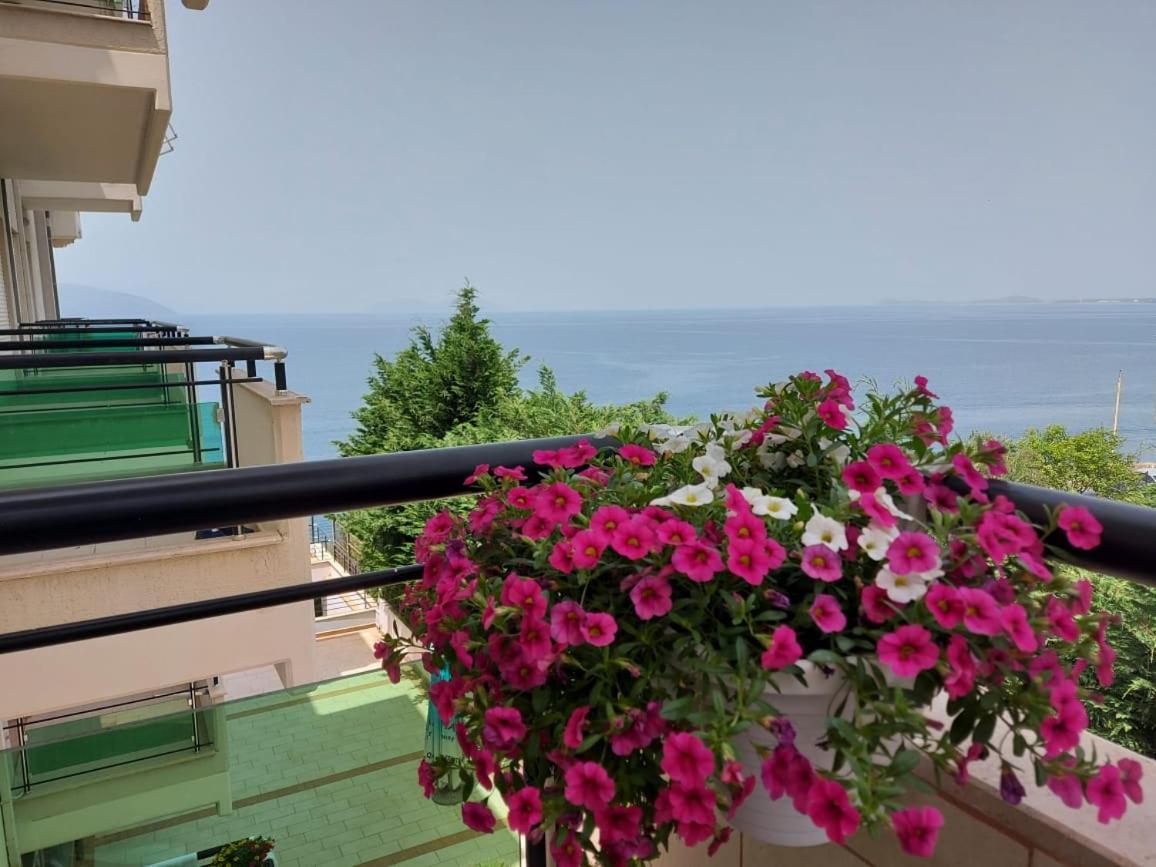 Darla Sea View Apartment Влёра Номер фото